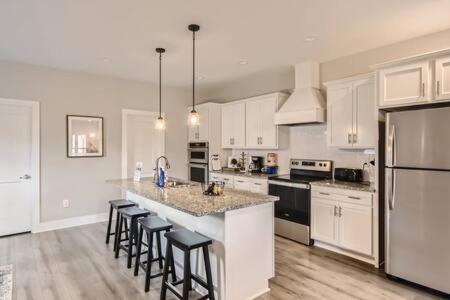 New Build 5 Min To Broadway Sleeps 10 Villa Nashville Exterior foto